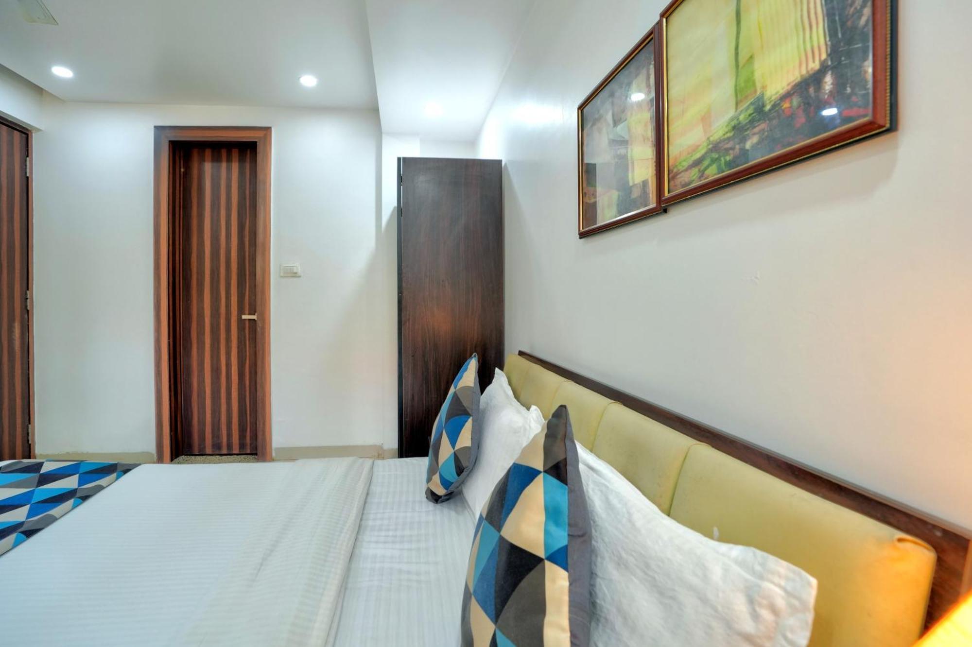 Luxurious Nirvana Apartments Vagator Luaran gambar