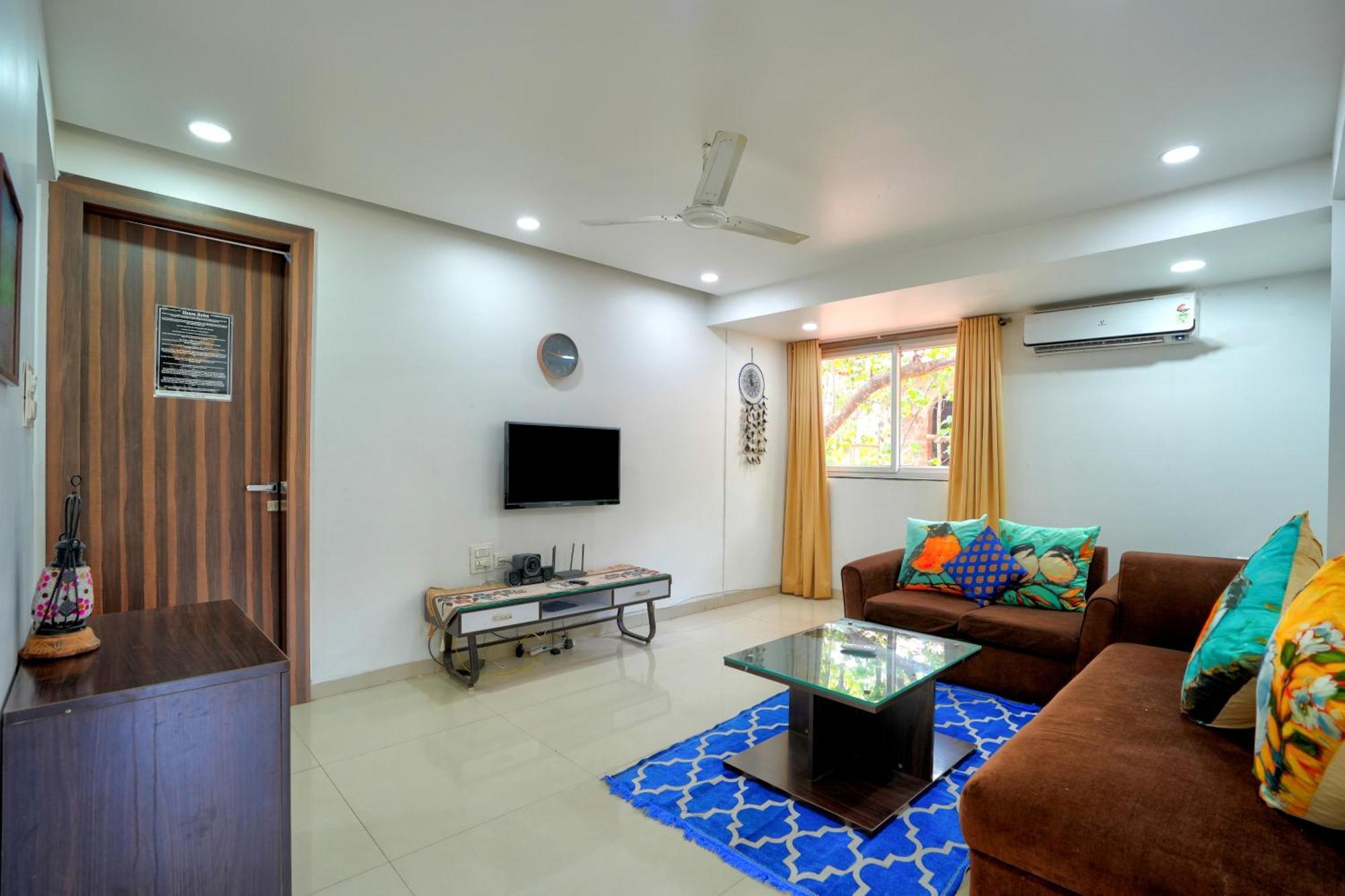Luxurious Nirvana Apartments Vagator Luaran gambar