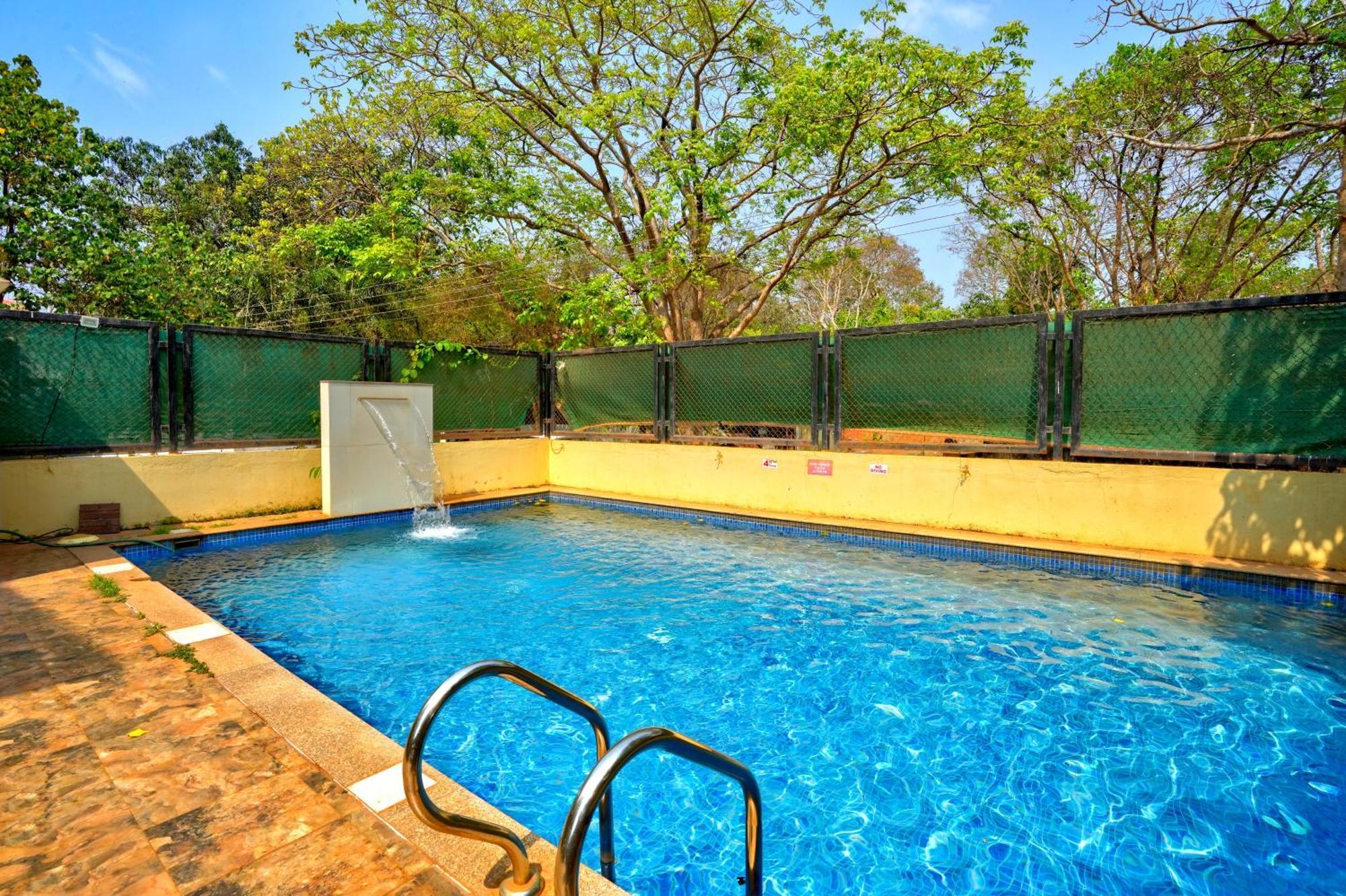 Luxurious Nirvana Apartments Vagator Luaran gambar